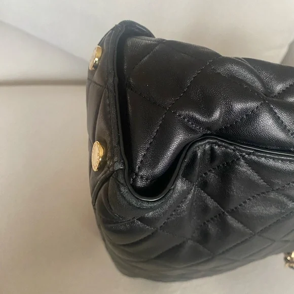 Susannah Michael Kors Black Quilted Chain Tote Bag - Picture 8 of 12
